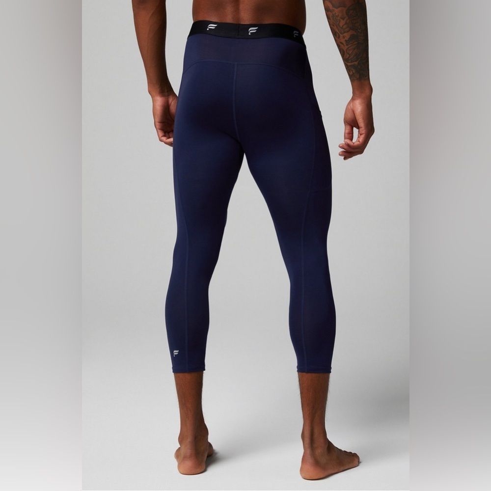 Fabletics The Base Layer 3/4 Tights NWT Medium NWT - image 3